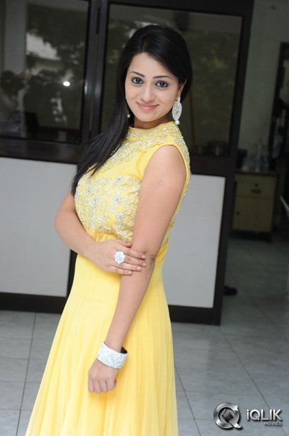 Reshma-at-Jeelakarra-Bellam-Movie-Press-Meet